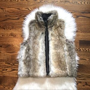 EUC Weatherproof double faced faux fur vest M